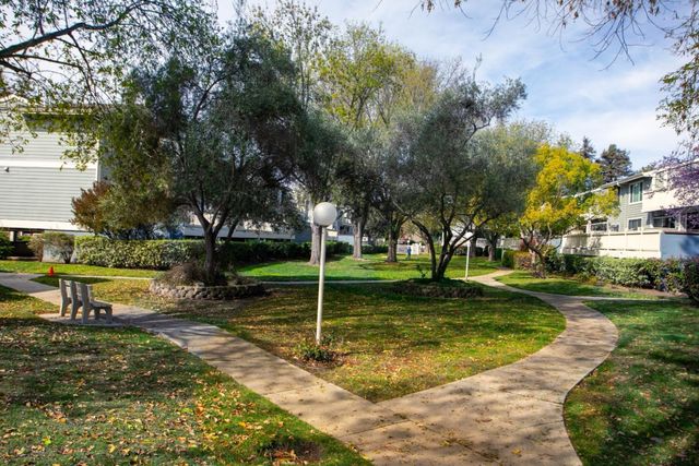 3674 Oakwood Terrace 302, Fremont, CA 94536