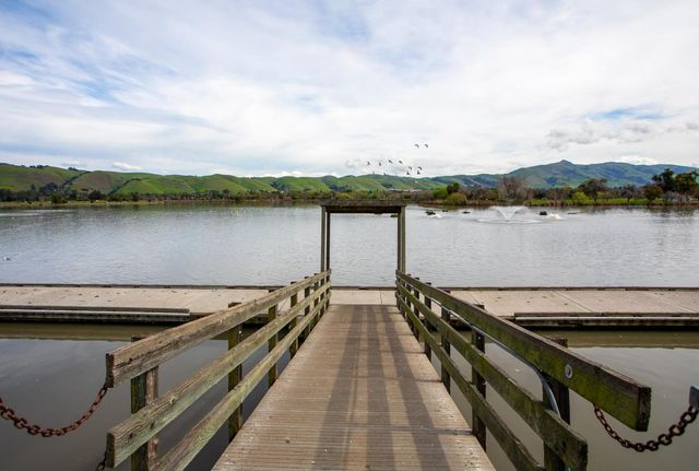 3674 Oakwood Terrace 302, Fremont, CA 94536