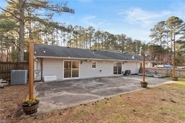 113 Hastings DR, Moyock, NC 27958