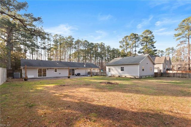 113 Hastings DR, Moyock, NC 27958