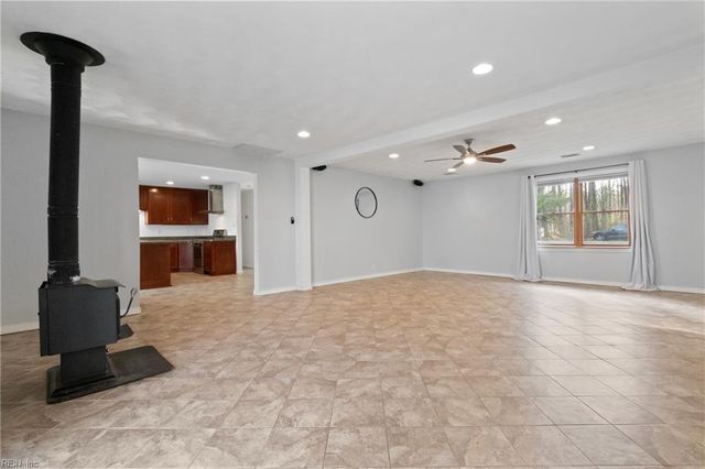 113 Hastings DR, Moyock, NC 27958