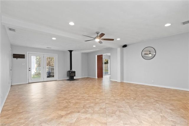 113 Hastings DR, Moyock, NC 27958