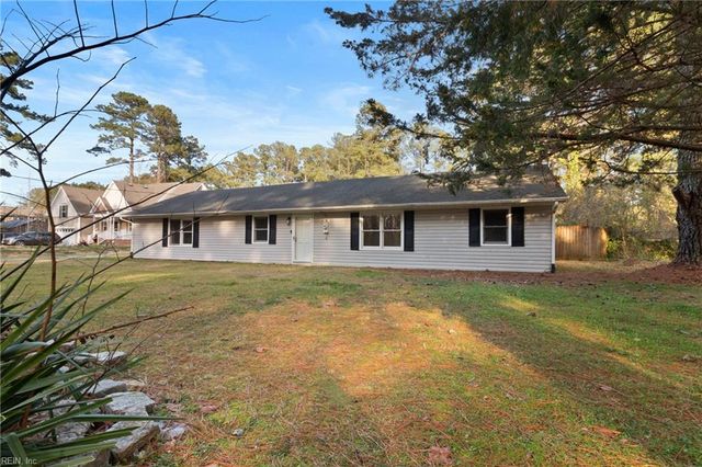 113 Hastings DR, Moyock, NC 27958