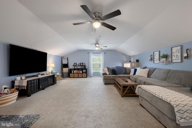 1243 SILVER RUN DR, Pasadena, MD 21122