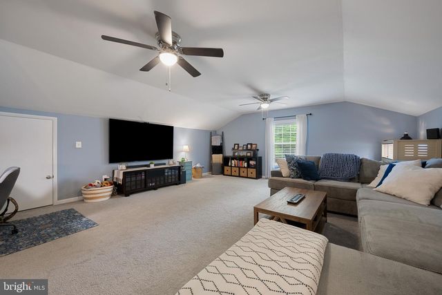 1243 SILVER RUN DR, Pasadena, MD 21122