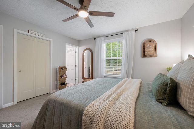 1243 SILVER RUN DR, Pasadena, MD 21122