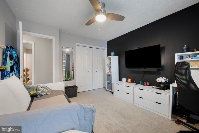 1243 SILVER RUN DR, Pasadena, MD 21122