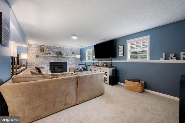 1243 SILVER RUN DR, Pasadena, MD 21122
