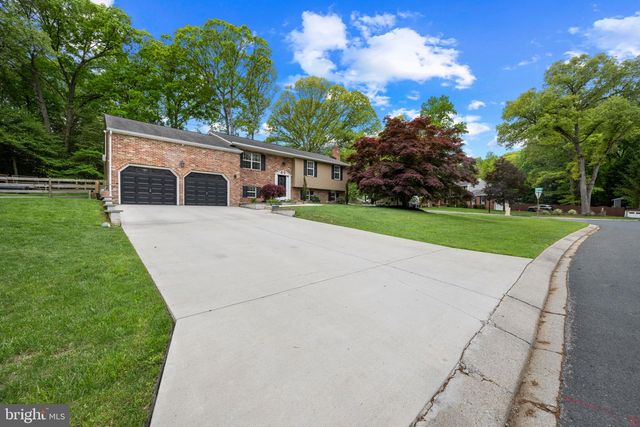 1243 SILVER RUN DR, Pasadena, MD 21122