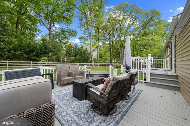 1243 SILVER RUN DR, Pasadena, MD 21122
