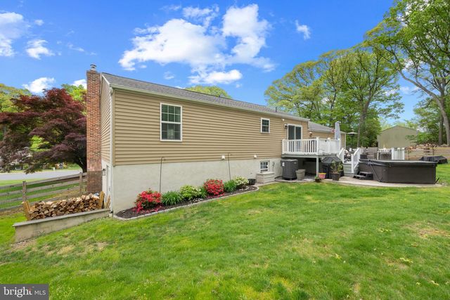 1243 SILVER RUN DR, Pasadena, MD 21122