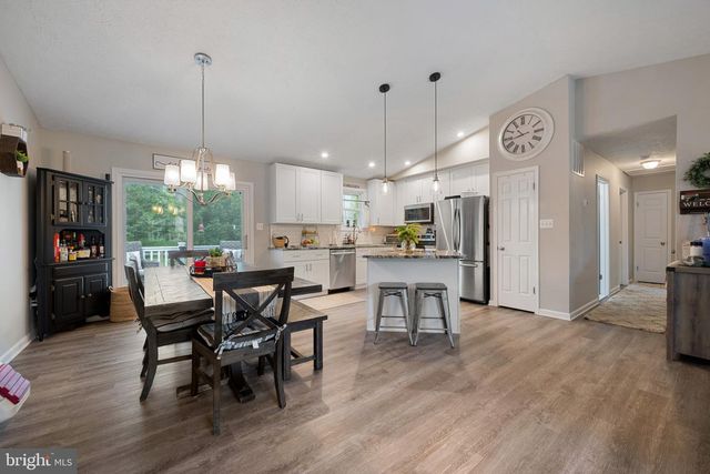 1243 SILVER RUN DR, Pasadena, MD 21122