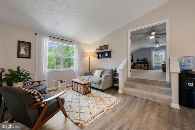 1243 SILVER RUN DR, Pasadena, MD 21122