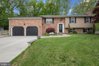 1243 SILVER RUN DR, Pasadena, MD 21122