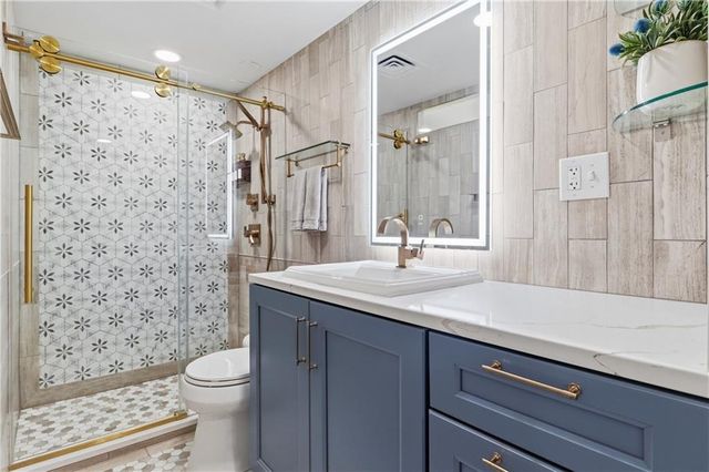 4545 Wornall Road 810, Kansas City, MO 64111