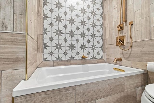 4545 Wornall Road 810, Kansas City, MO 64111