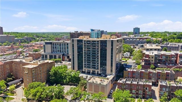 4545 Wornall Road 810, Kansas City, MO 64111