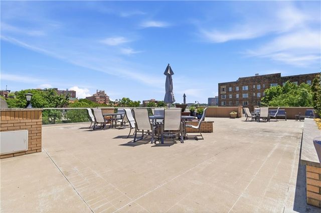 4545 Wornall Road 810, Kansas City, MO 64111
