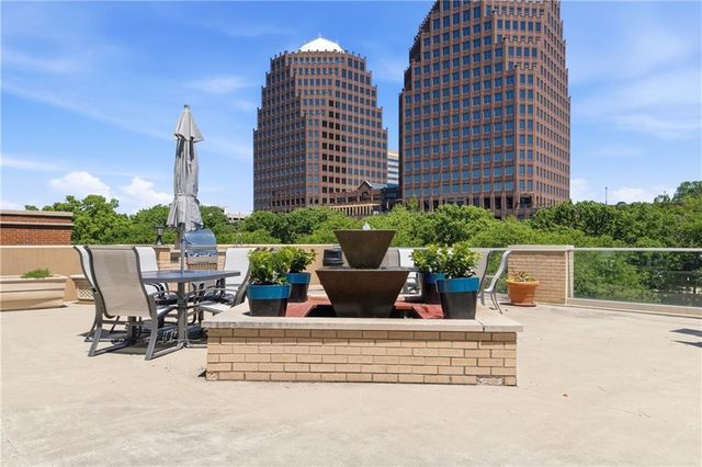 4545 Wornall Road 810, Kansas City, MO 64111