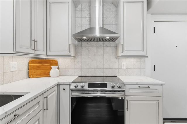 4545 Wornall Road 810, Kansas City, MO 64111