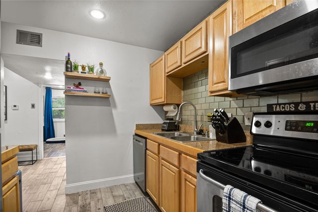 3116 Mahanna Street 1, Dallas, TX 75235
