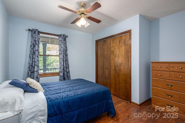 4866 E Hwy 150 Highway, Lincolnton, NC 28092