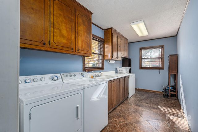 4866 E Hwy 150 Highway, Lincolnton, NC 28092