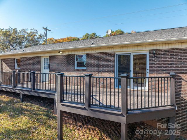 4866 E Hwy 150 Highway, Lincolnton, NC 28092