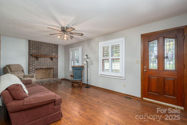 4866 E Hwy 150 Highway, Lincolnton, NC 28092