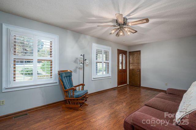 4866 E Hwy 150 Highway, Lincolnton, NC 28092