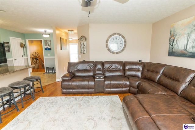 2567 Kensington Way, Elizabethtown, KY 42701