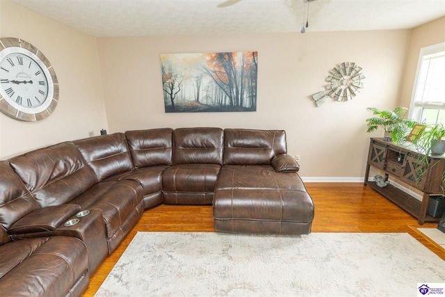 2567 Kensington Way, Elizabethtown, KY 42701