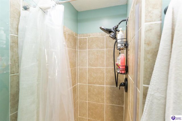 2567 Kensington Way, Elizabethtown, KY 42701