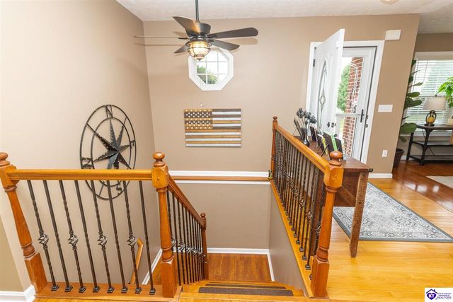 2567 Kensington Way, Elizabethtown, KY 42701