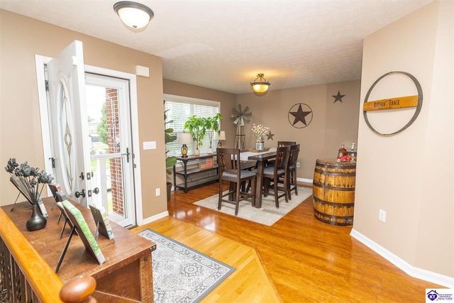 2567 Kensington Way, Elizabethtown, KY 42701