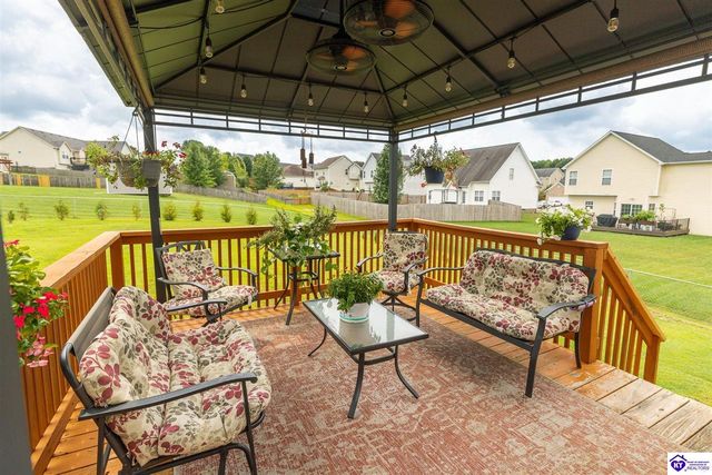 2567 Kensington Way, Elizabethtown, KY 42701