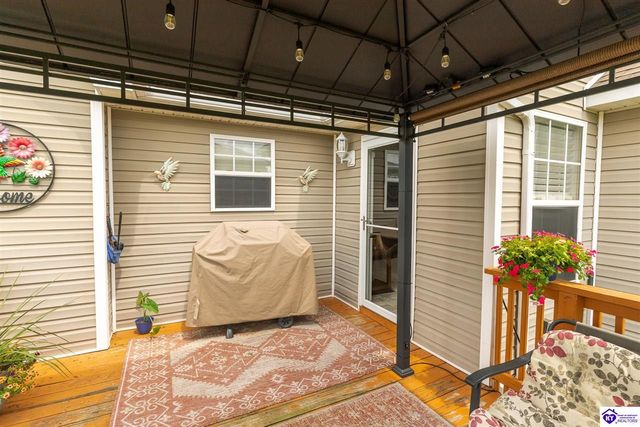 2567 Kensington Way, Elizabethtown, KY 42701