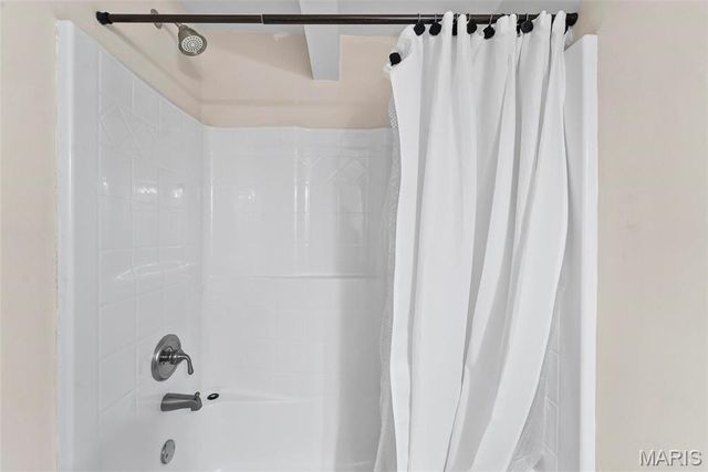 202 Sun Valley Drive, Smithton, IL 62285