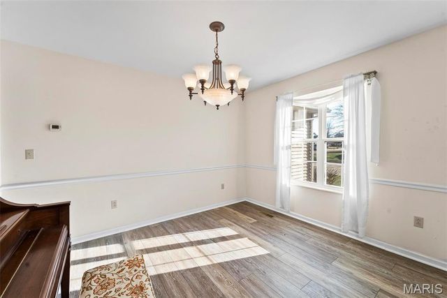 202 Sun Valley Drive, Smithton, IL 62285