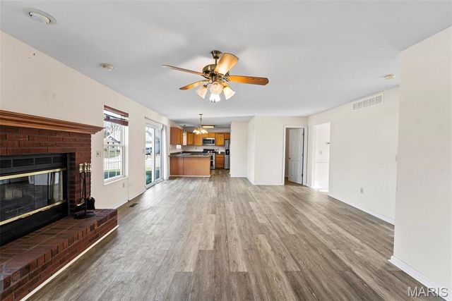 202 Sun Valley Drive, Smithton, IL 62285