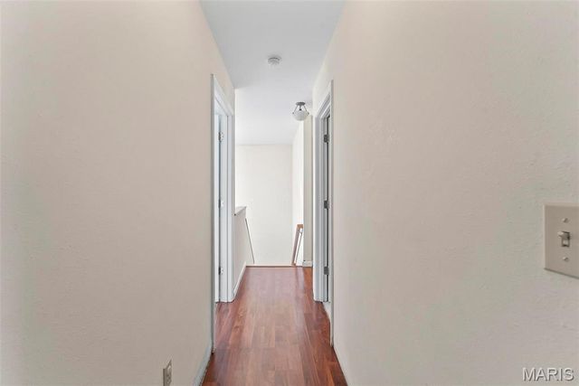 202 Sun Valley Drive, Smithton, IL 62285