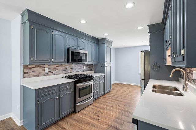 1004 Magnolia Lane, Moncks Corner, SC 29461