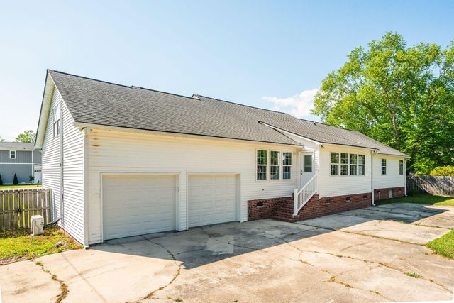 1004 Magnolia Lane, Moncks Corner, SC 29461