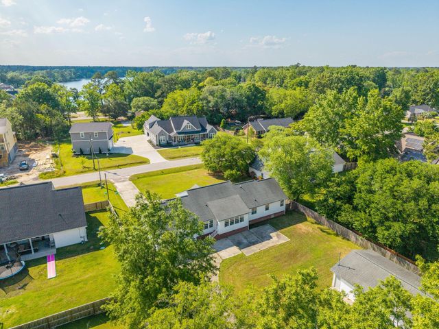 1004 Magnolia Lane, Moncks Corner, SC 29461