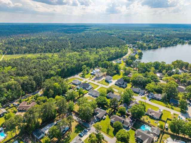 1004 Magnolia Lane, Moncks Corner, SC 29461