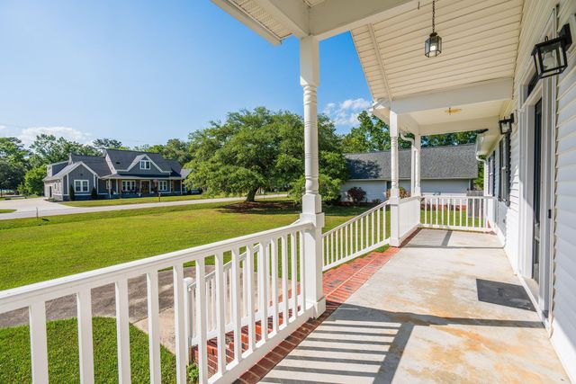 1004 Magnolia Lane, Moncks Corner, SC 29461