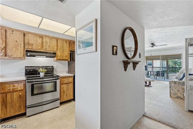 16881 Davis RD 723, Fort Myers, FL 33908