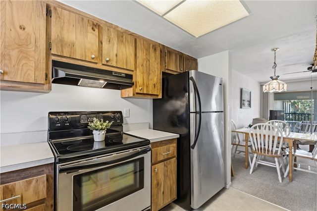 16881 Davis RD 723, Fort Myers, FL 33908