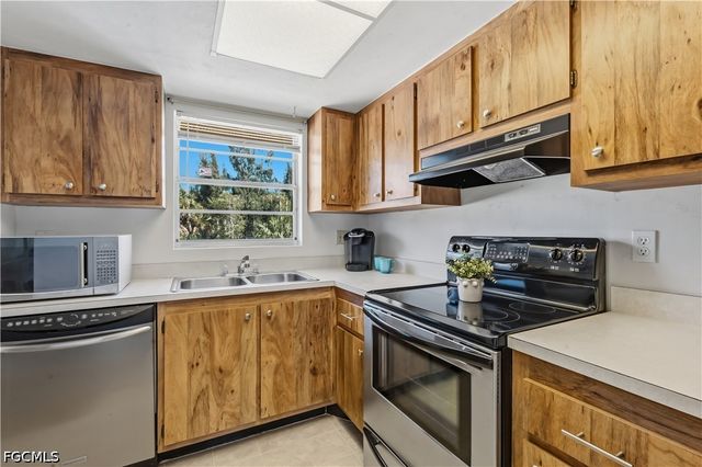 16881 Davis RD 723, Fort Myers, FL 33908