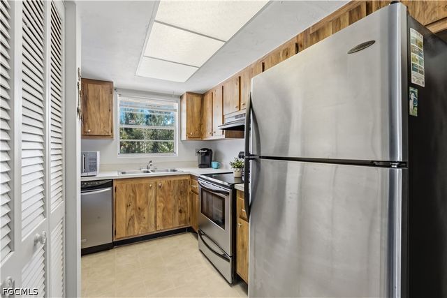16881 Davis RD 723, Fort Myers, FL 33908